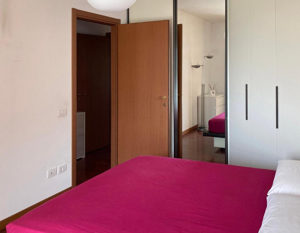 Large Well-Equipped Appartement Near Como Lake Лекко Экстерьер фото