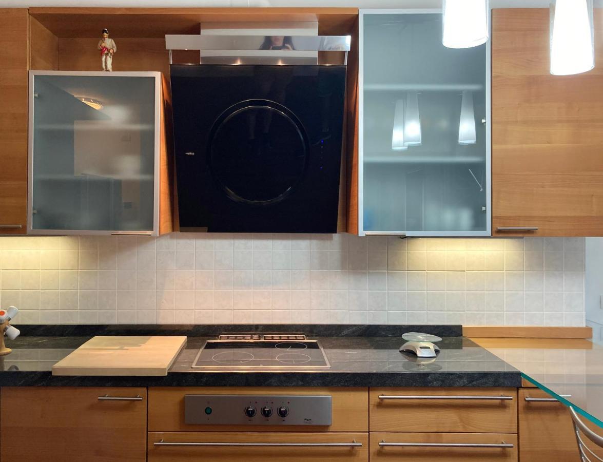Large Well-Equipped Appartement Near Como Lake Лекко Экстерьер фото