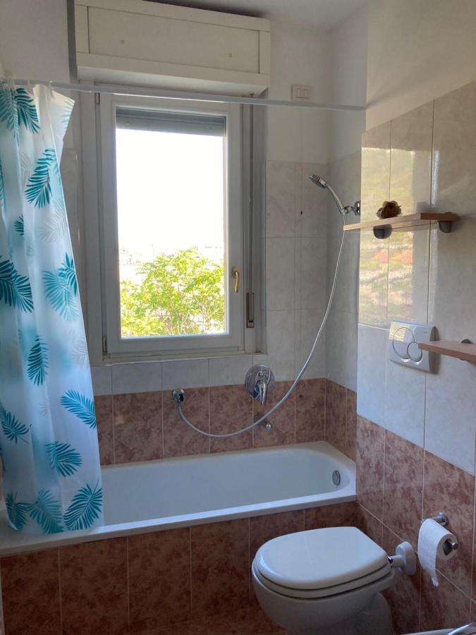 Large Well-Equipped Appartement Near Como Lake Лекко Экстерьер фото