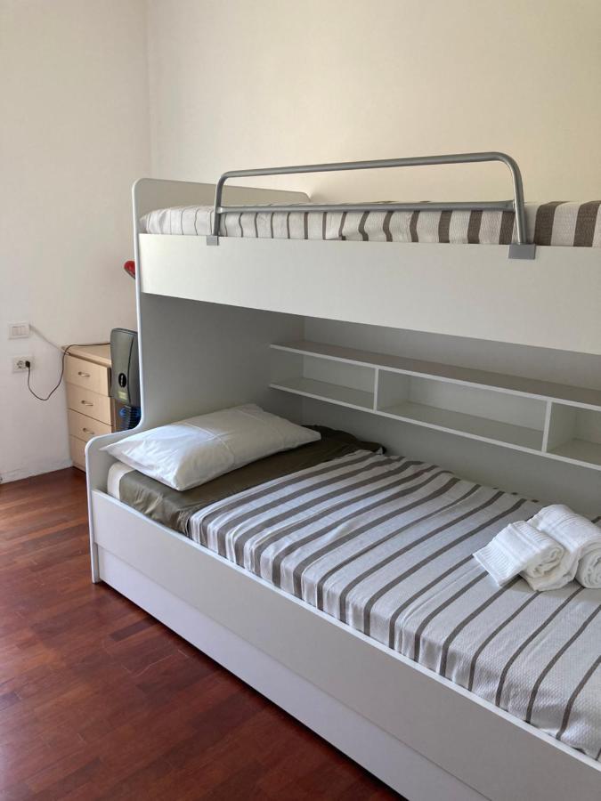 Large Well-Equipped Appartement Near Como Lake Лекко Экстерьер фото
