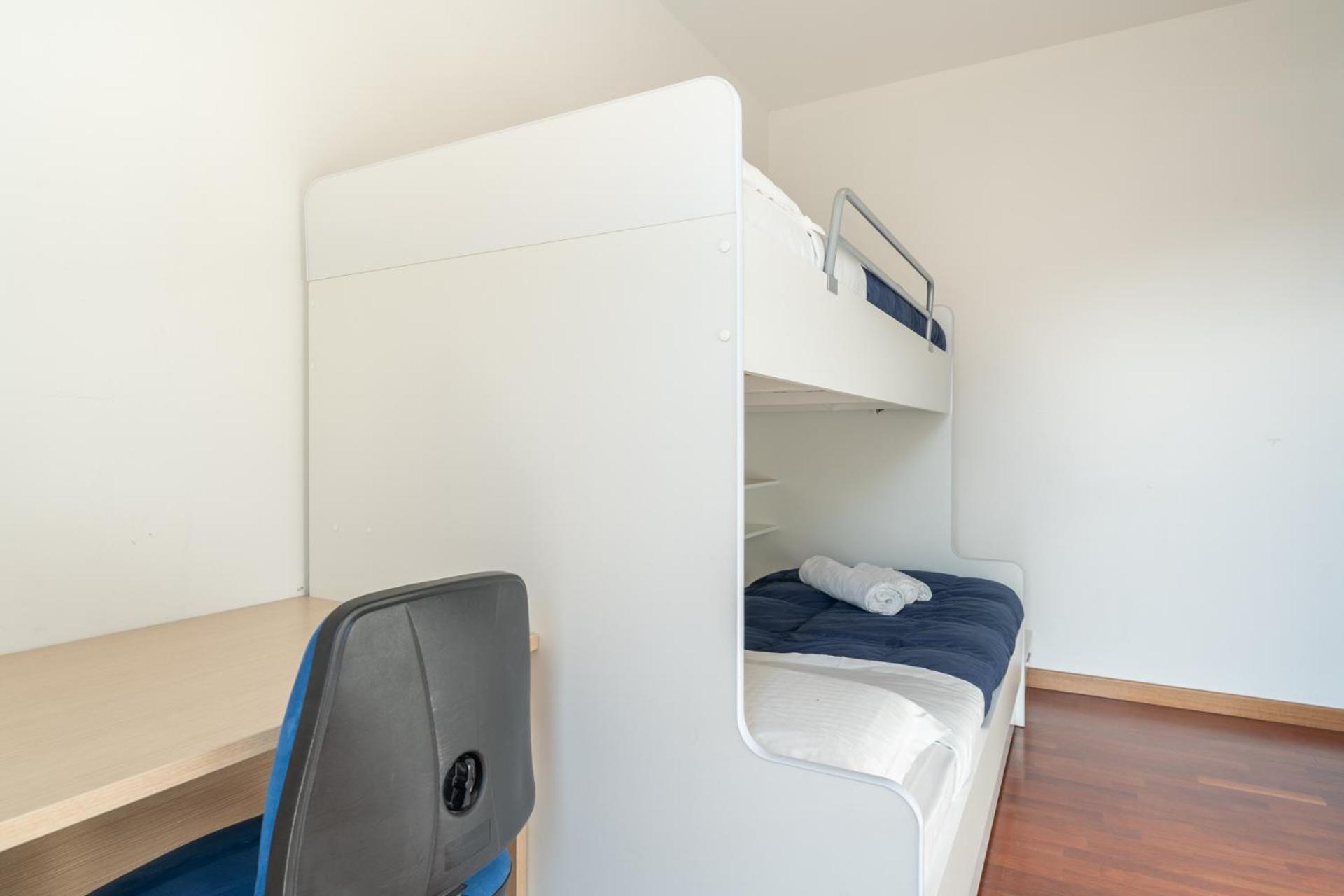 Large Well-Equipped Appartement Near Como Lake Лекко Экстерьер фото
